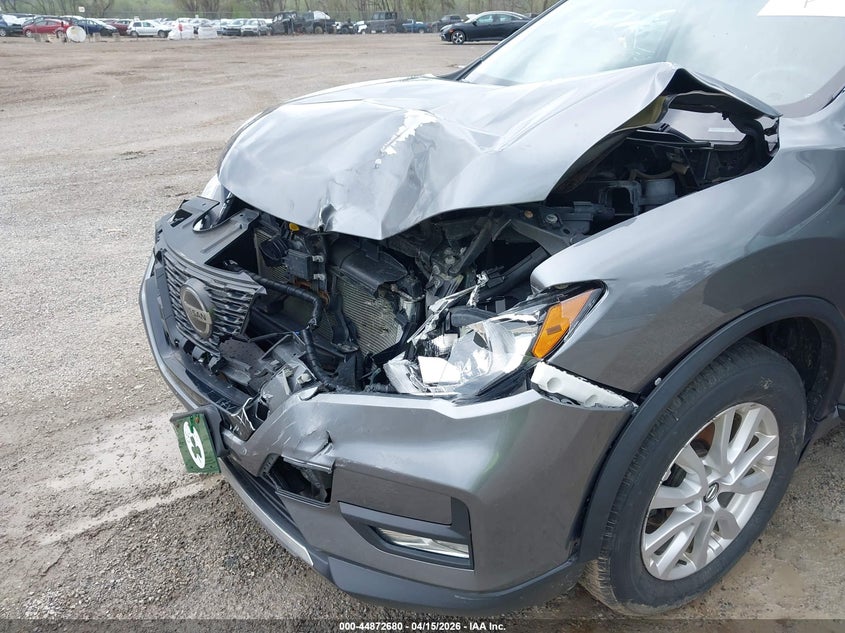 2018 Nissan Rogue Sv VIN: 5N1AT2MV4JC753698 Lot: 44872680