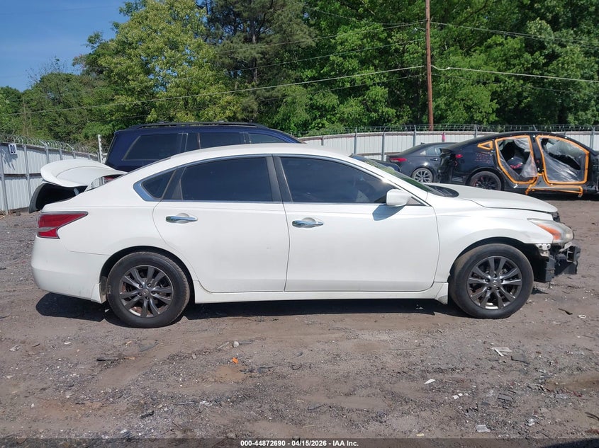 2015 Nissan Altima 2.5 S VIN: 1N4AL3AP9FC210022 Lot: 44872690