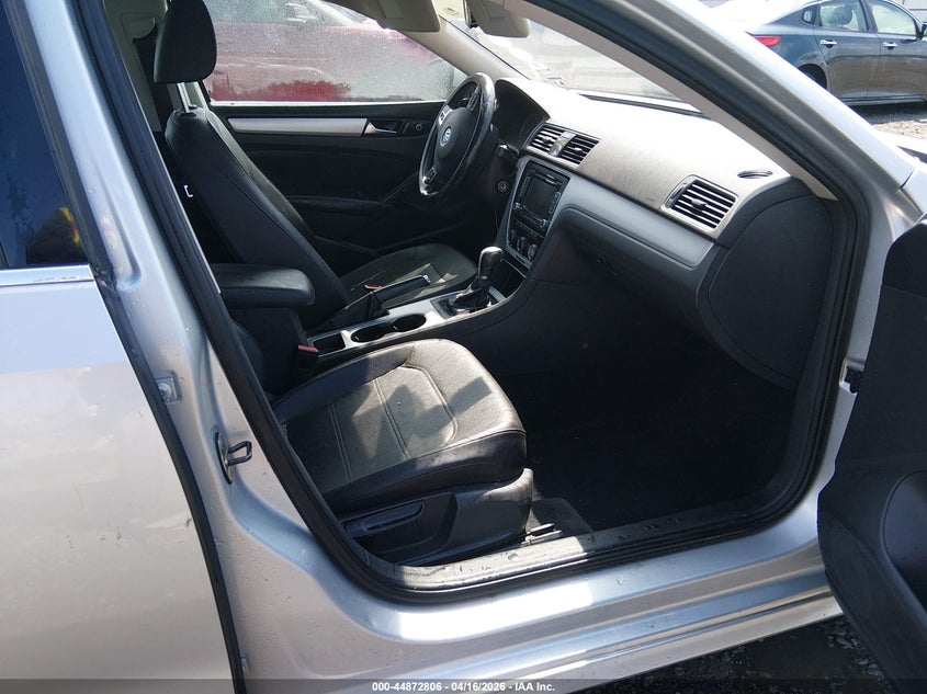 2013 Volkswagen Passat 2.5L Se