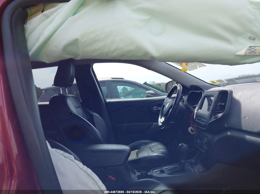 2019 Jeep Cherokee Latitude Plus 4X4 VIN: 1C4PJMLX1KD172609 Lot: 44872889