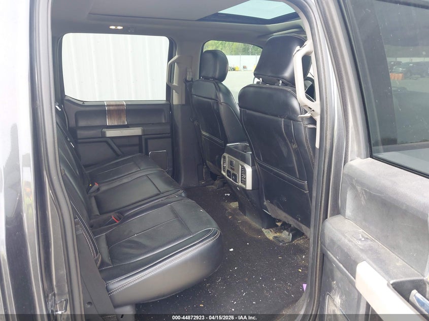 VIN 1FTFW1E10JFD50551 2018 FORD F-150 LARIAT
