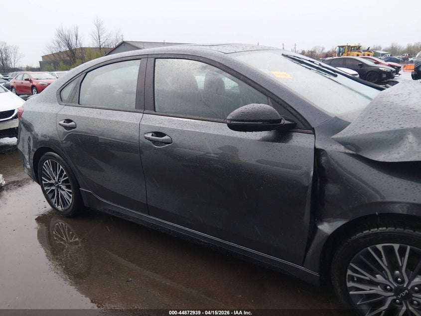 2023 Kia Forte Gt-Line VIN: 3KPF54AD1PE642815 Lot: 44872939
