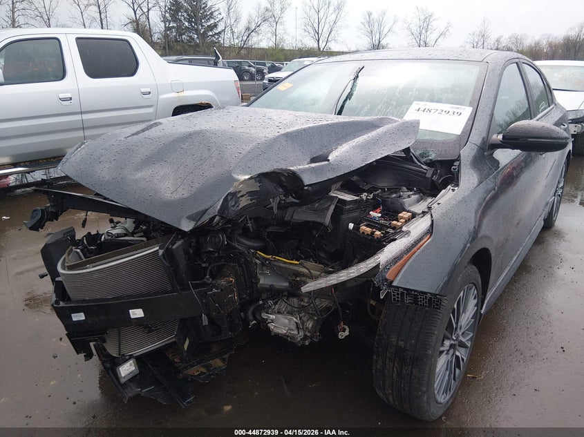 2023 Kia Forte Gt-Line VIN: 3KPF54AD1PE642815 Lot: 44872939