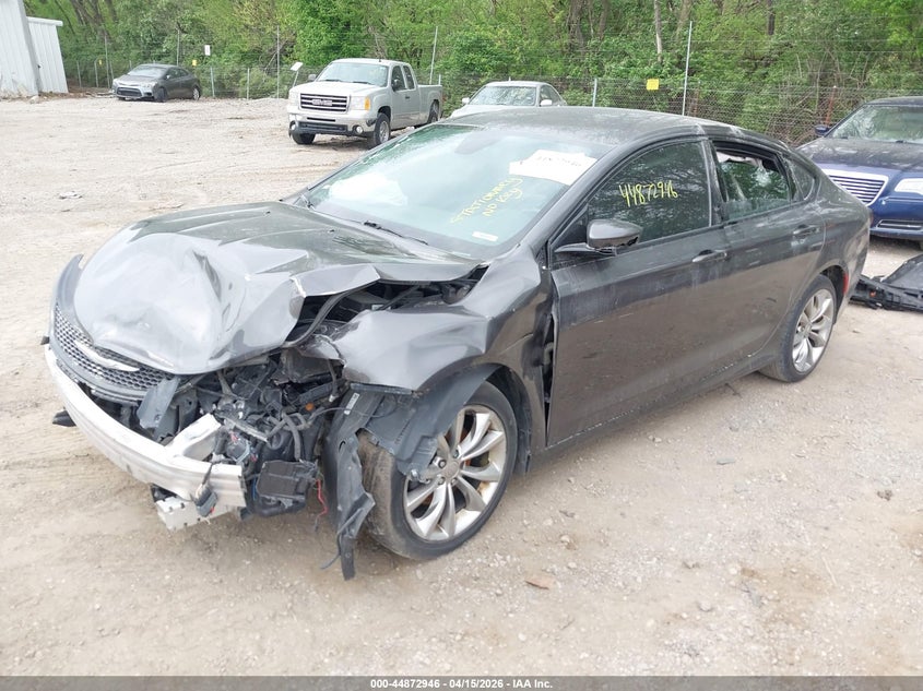 2015 CHRYSLER 200 auction photo 2