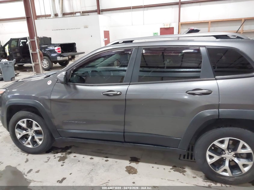 2014 Jeep Cherokee 3.2 Trailhawk grey Lot 111044873059 Vin 1C4PJMBSXEW150204