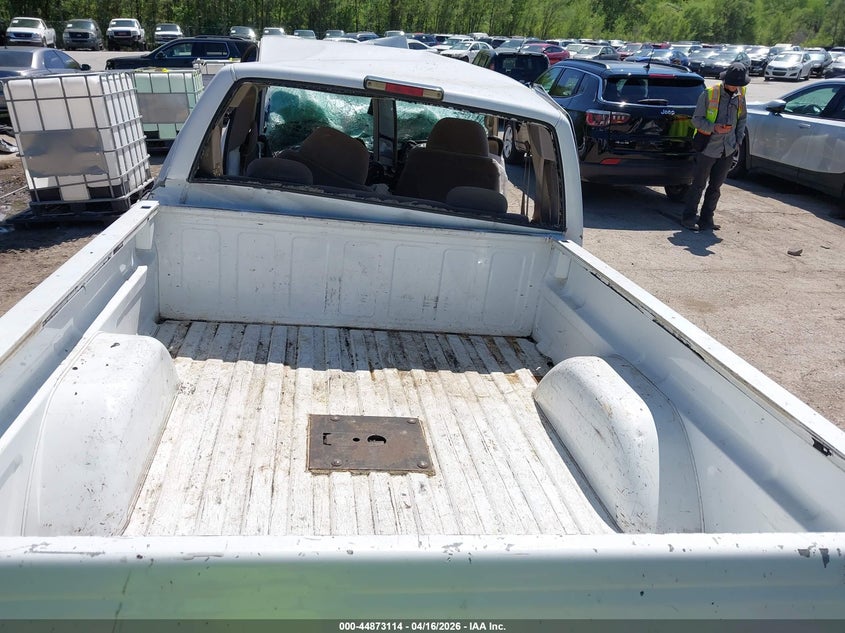 CHEVROLET C1500 1998 VIN 1GCEC19R9WR138368