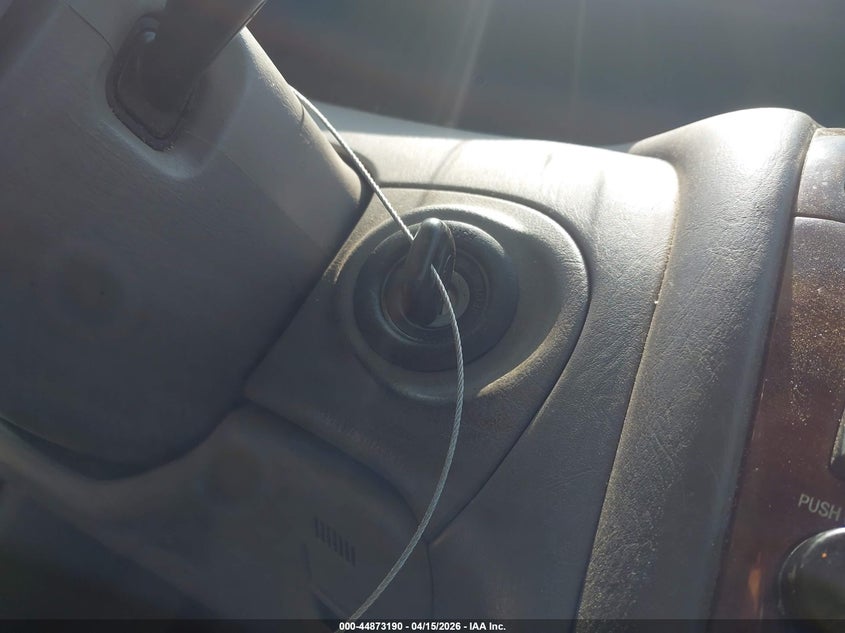 2003 Toyota Avalon Xls VIN: 4T1BF28B03U338175 Lot: 44873190