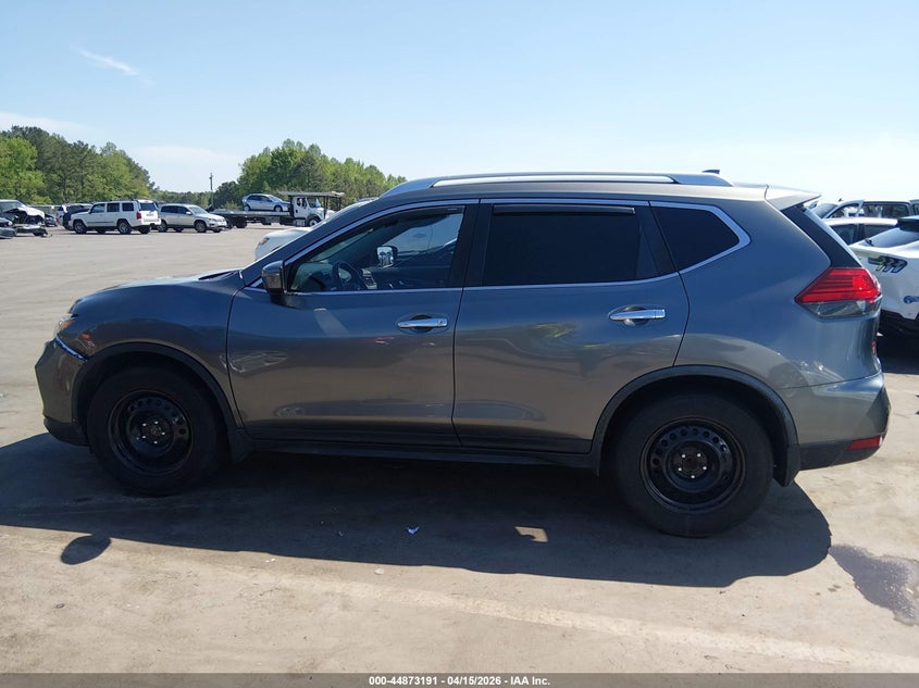 2017 Nissan Rogue S VIN: JN8AT2MT2HW388129 Lot: 44873191
