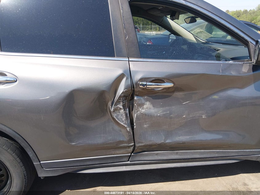 2017 Nissan Rogue S VIN: JN8AT2MT2HW388129 Lot: 44873191