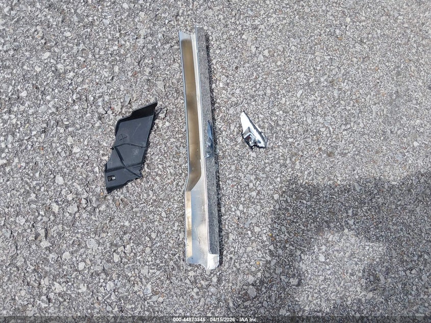 2022 Chevrolet Silverado 1500 4Wd Standard Bed Lt VIN: 1GCUDDET5NZ577447 Lot: 44873345