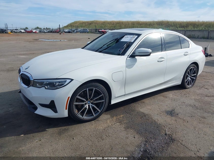 Vin: 3mw5p7j0xm8b72733, lot: 45370681, bmw 330e 20212