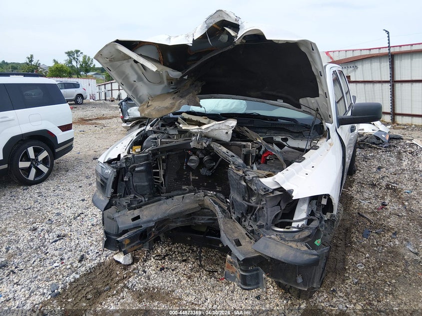 1C6RD6KT7CS246212 2012 Ram 1500 5.7 Ram St white