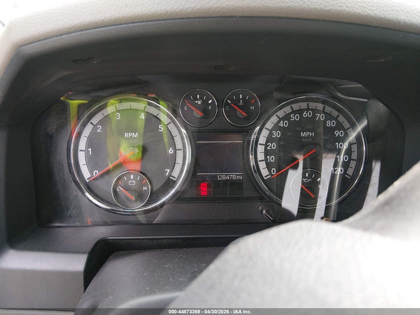 1C6RD6KT7CS246212 2012 Ram 1500 5.7 Ram St white