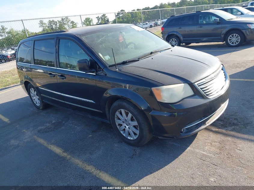 2014 Chrysler Town & Country Touring
