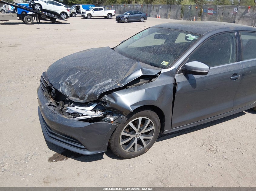 2017 Volkswagen Jetta 1.4 1.4T Se grey Lot 111044873516 Vin 3VWDB7AJ1HM271490