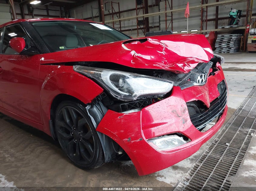 KMHTC6AD2CU045877 2012 Hyundai Veloster 1.6 Base W/Gray red