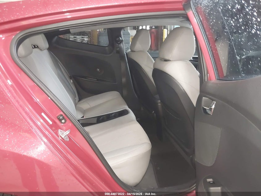 2012 HYUNDAI VELOSTER auction photo 8