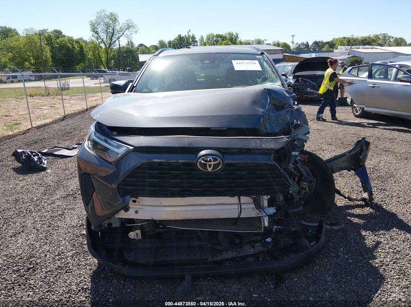 2024 Toyota Rav4 Xle VIN: 2T3W1RFV1RW353676 Lot: 44873550