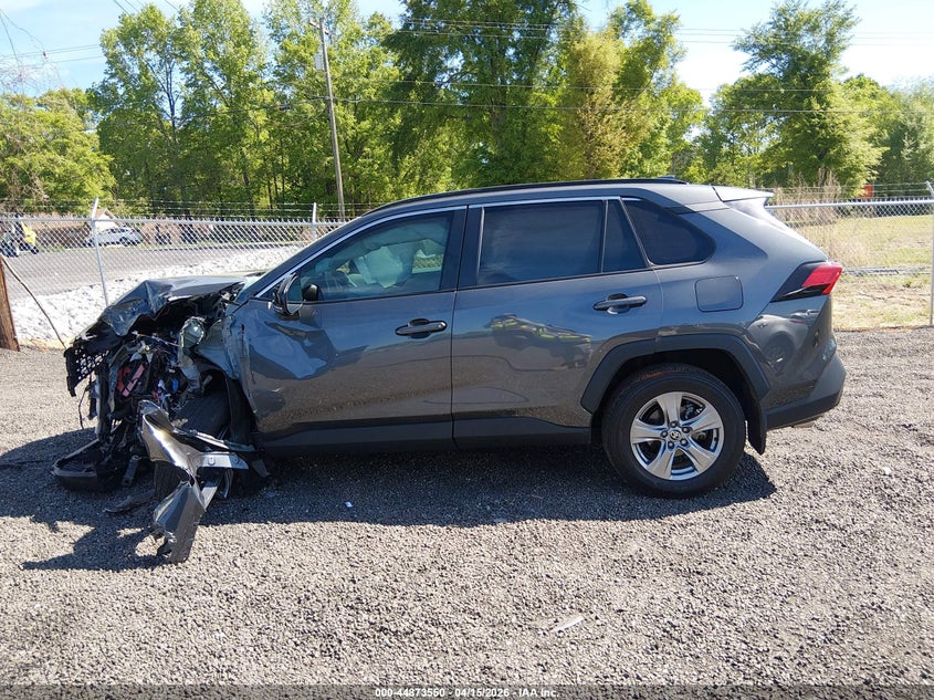 2024 Toyota Rav4 Xle VIN: 2T3W1RFV1RW353676 Lot: 44873550