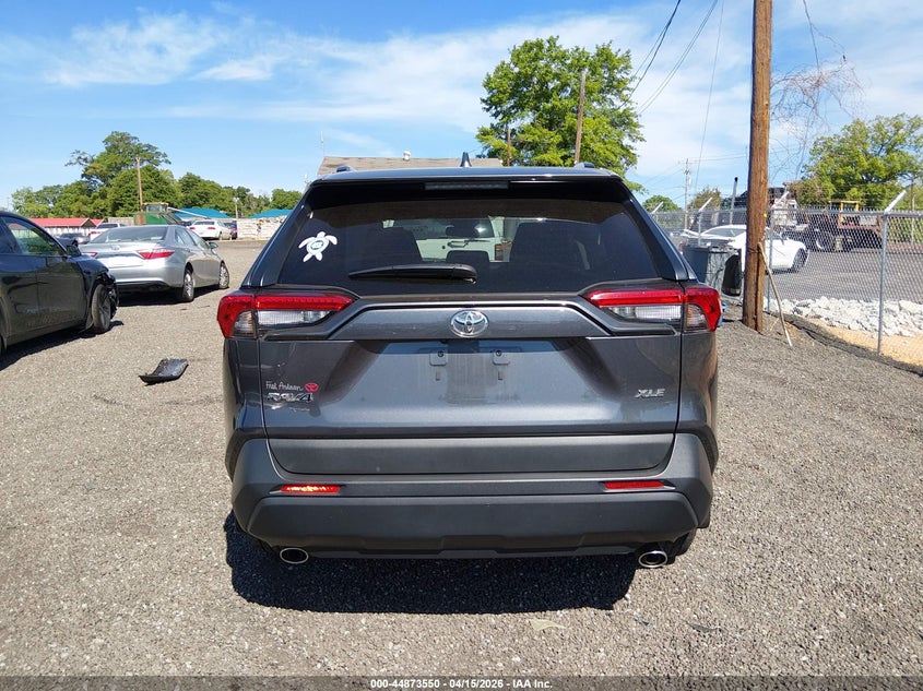 2024 Toyota Rav4 Xle VIN: 2T3W1RFV1RW353676 Lot: 44873550