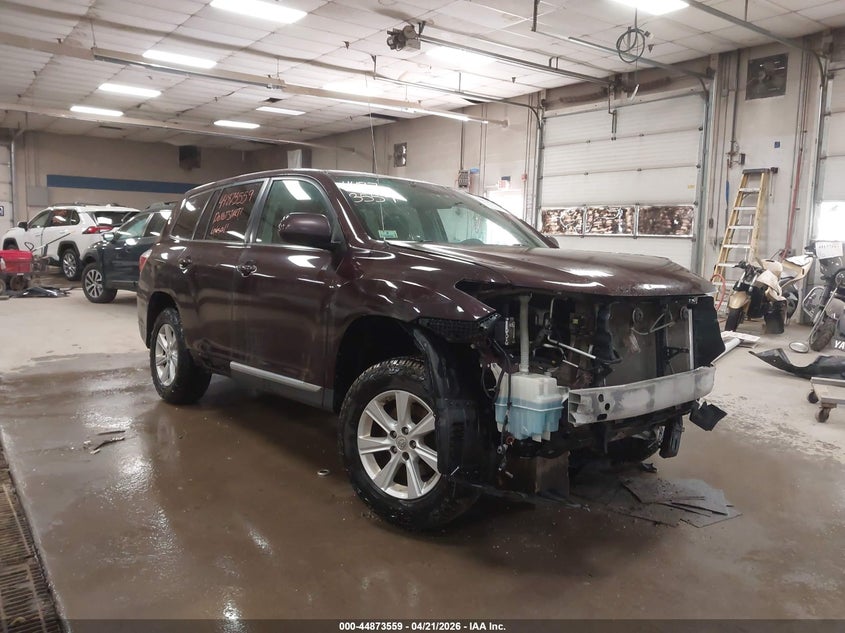 2011 TOYOTA HIGHLANDER BASE V6