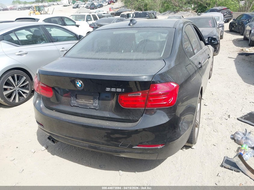 2015 BMW 3er 2.0 328I black Lot 111044873594 Vin WBA3A5G56FNS83473