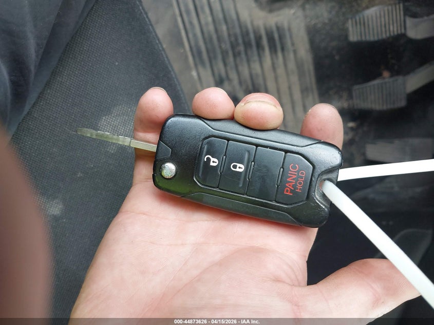 2015 Jeep Renegade Latitude VIN: ZACCJABH4FPC04435 Lot: 44873626