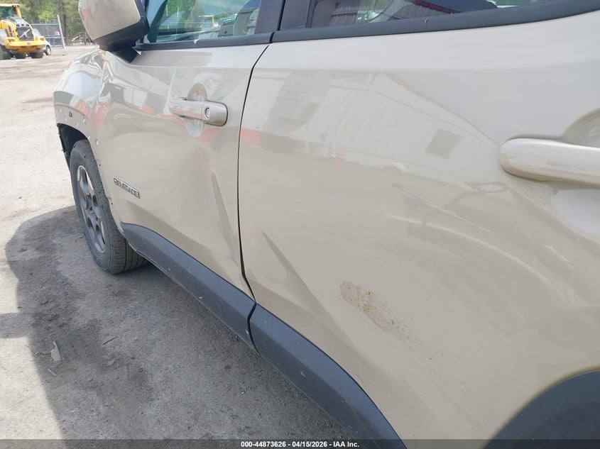 2015 Jeep Renegade Latitude VIN: ZACCJABH4FPC04435 Lot: 44873626