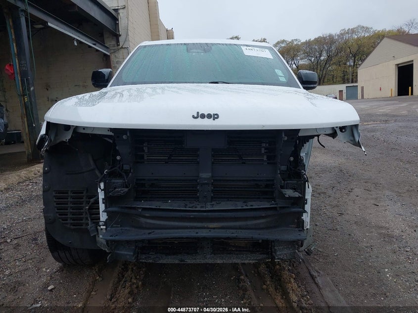 JEEP GRAND CHEROKEE - zdjęcie 12