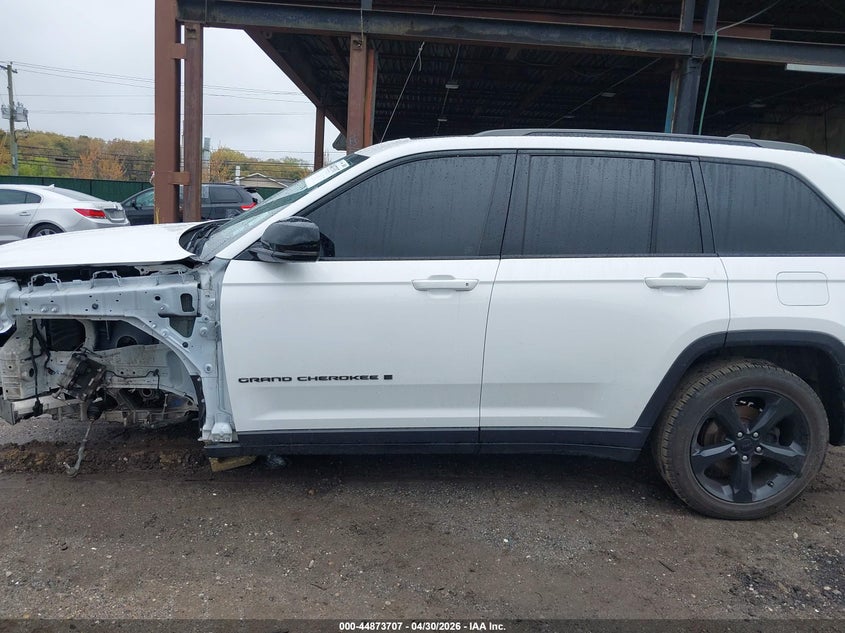 JEEP GRAND CHEROKEE - zdjęcie 14