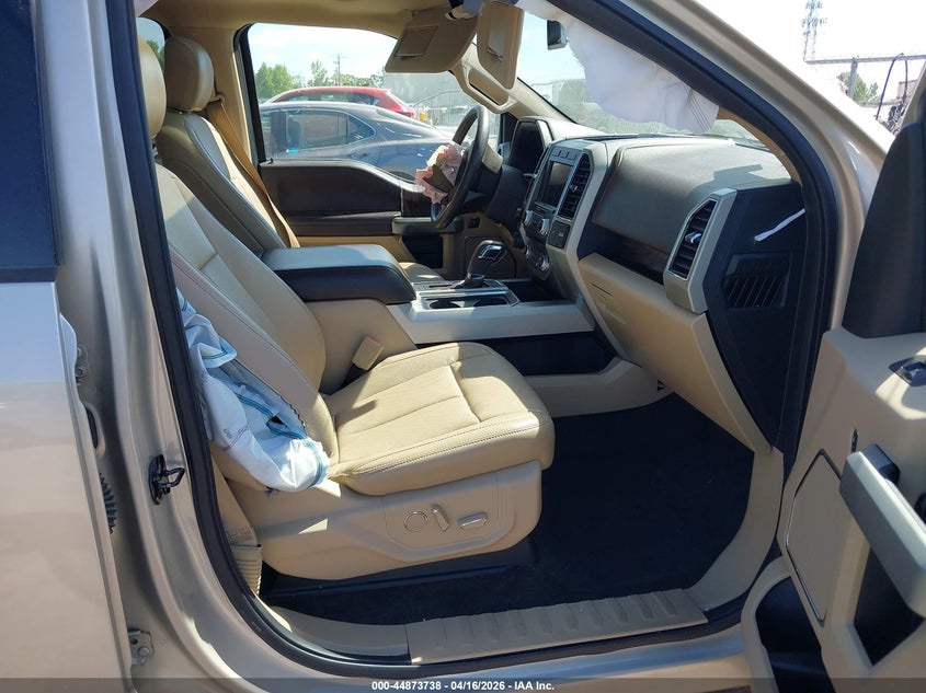 2018 Ford F-150 3.5 Lariat beige Lot 111044873738 Vin 1FTEW1EG0JFA87977