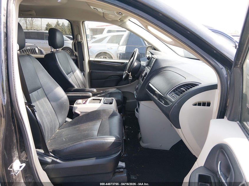 2012 Chrysler Town & Country Touring