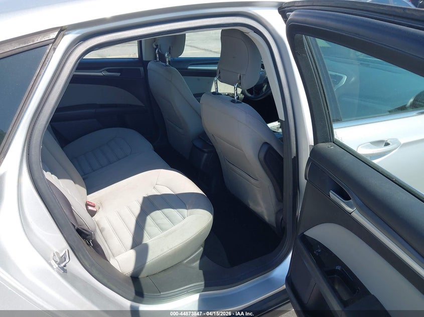 2013 Ford Fusion S VIN: 3FA6P0G72DR158554 Lot: 44873847