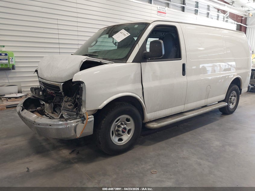 2018 GMC SAVANA 2500 auction photo 3