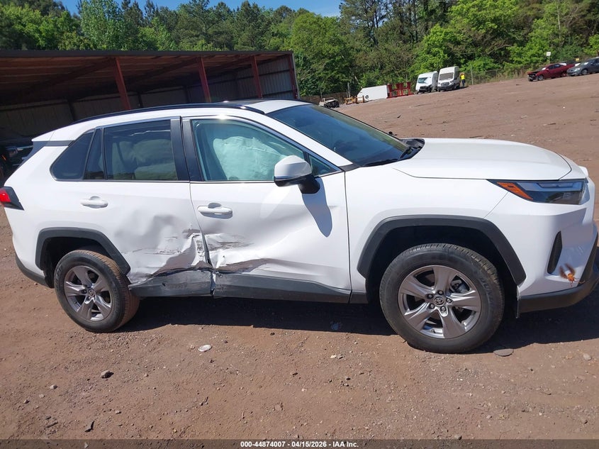 2024 Toyota Rav4 Xle VIN: 2T3W1RFVXRC260687 Lot: 44874007