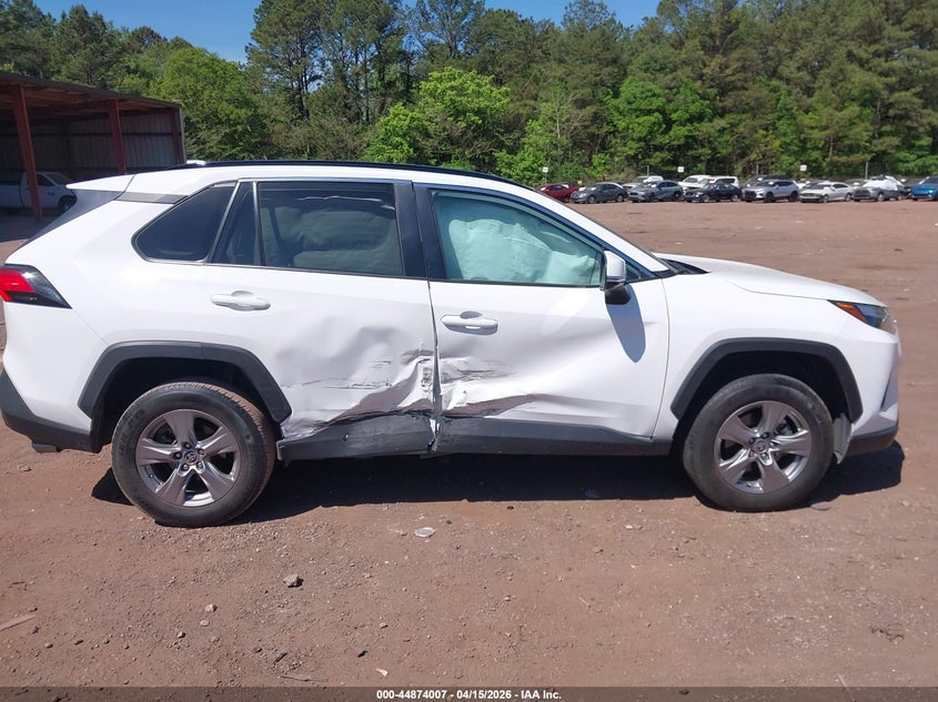 2024 Toyota Rav4 Xle VIN: 2T3W1RFVXRC260687 Lot: 44874007