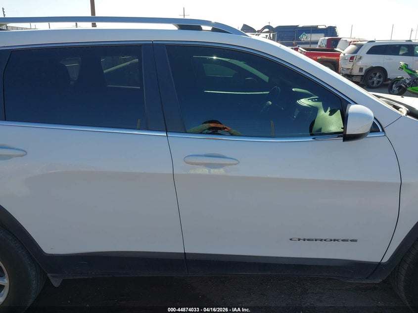 2017 Jeep Cherokee 2.4 Latitude 4X4 white Lot 111044874033 Vin 1C4PJMCB8HW544786