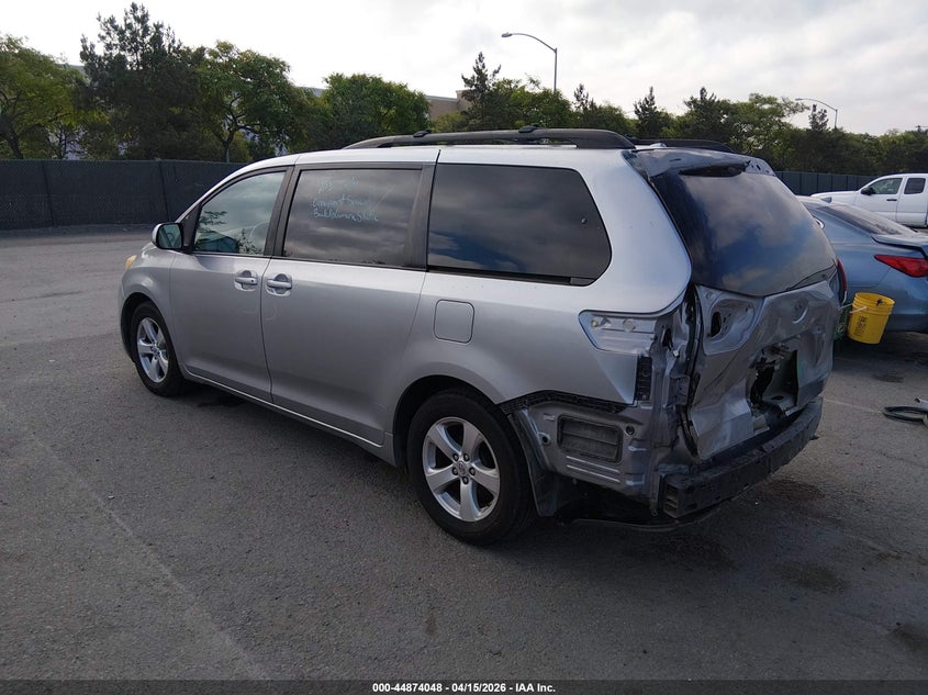 2011 Toyota Sienna Le V6