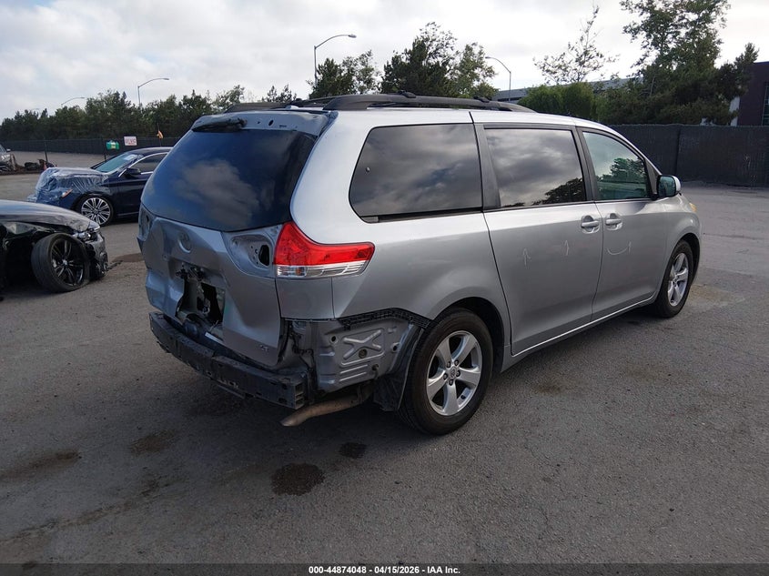 2011 Toyota Sienna Le V6