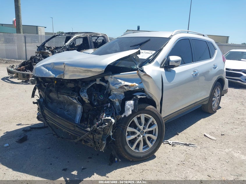 2018 NISSAN ROGUE auction photo 2