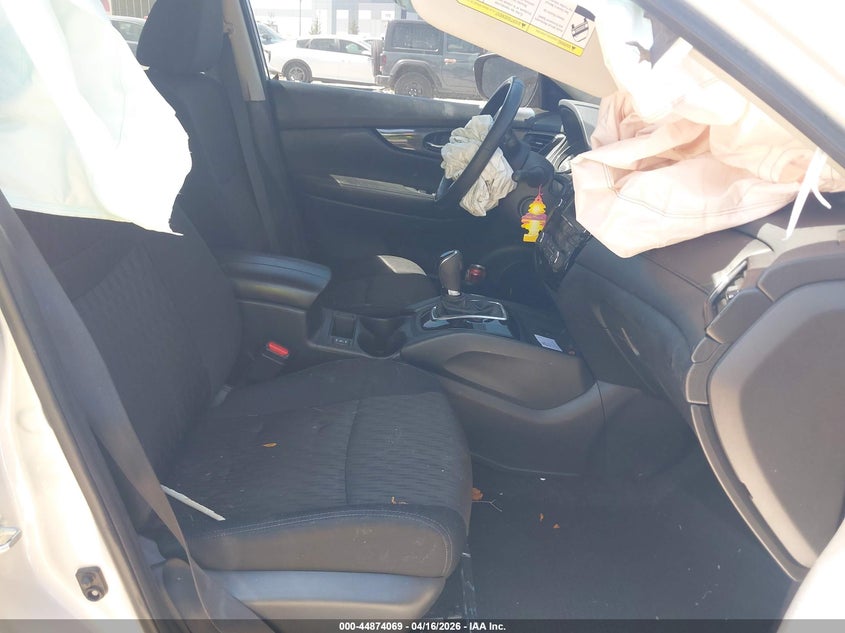2018 NISSAN ROGUE auction photo 5
