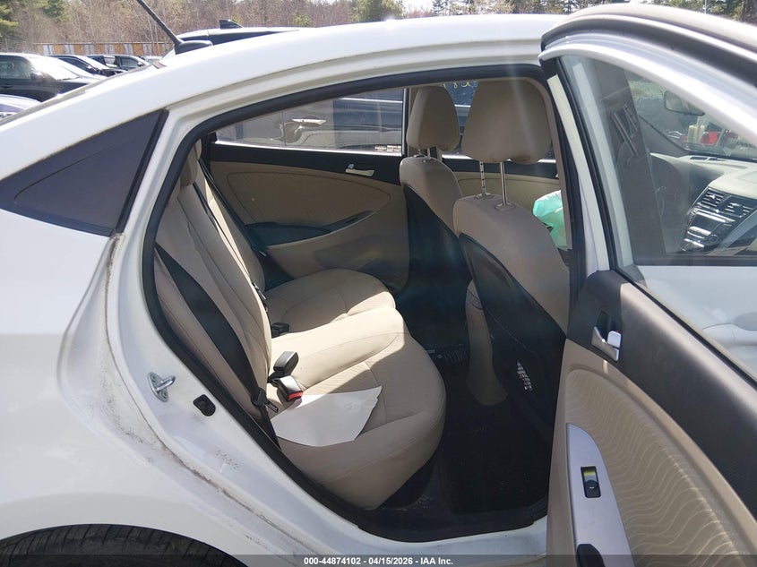 2015 Hyundai Accent Gls VIN: KMHCU4AE5FU821773 Lot: 44874102