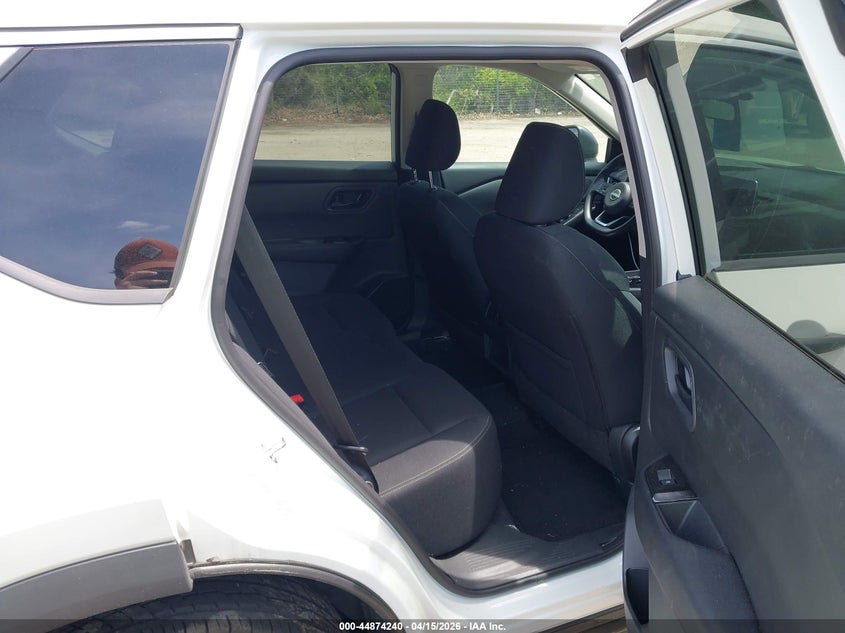 2024 Nissan Rogue S Intelligent Awd VIN: 5N1BT3AB8RC731817 Lot: 44874240