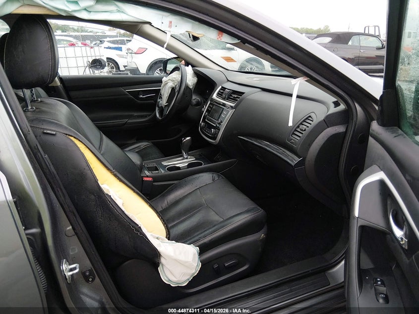 2018 NISSAN ALTIMA auction photo 5
