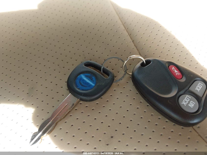 2002 Cadillac Escalade Standard VIN: 1GYEK63NX2R108127 Lot: 44874313