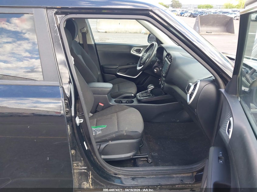 2020 KIA SOUL auction photo 5