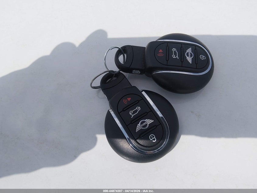 2018 Mini Countryman Cooper S VIN: WMZYT5C34J3E60844 Lot: 44874387