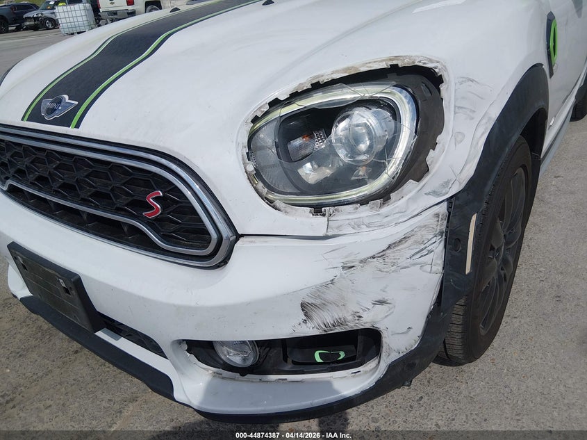 2018 Mini Countryman Cooper S VIN: WMZYT5C34J3E60844 Lot: 44874387