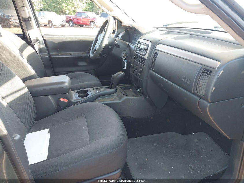 2004 Jeep Grand Cherokee Laredo