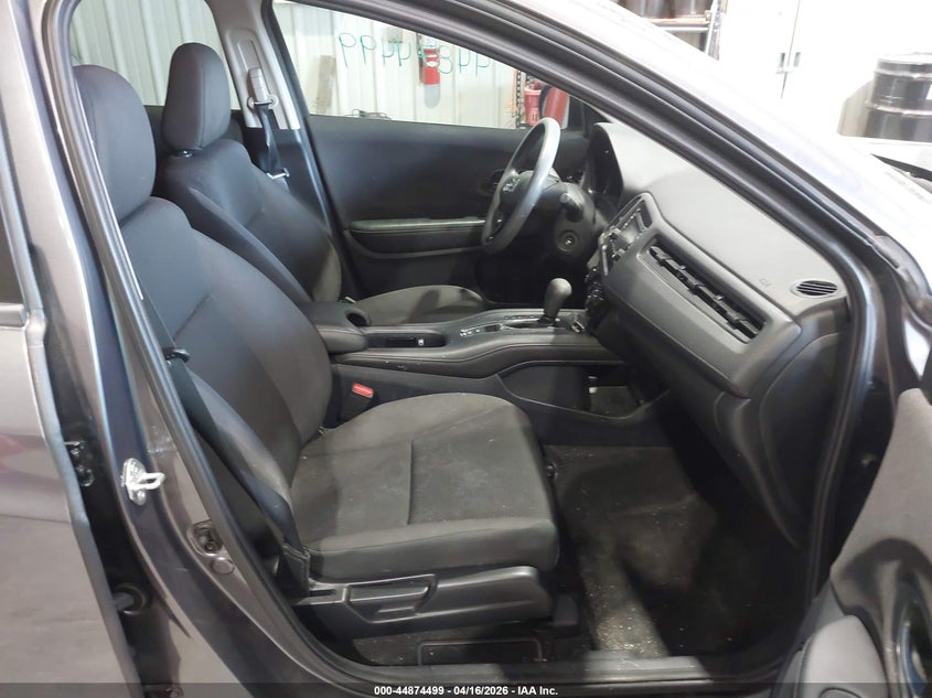 VIN 3CZRU5H38LM714851 2020 HONDA HR-V 2WD LX